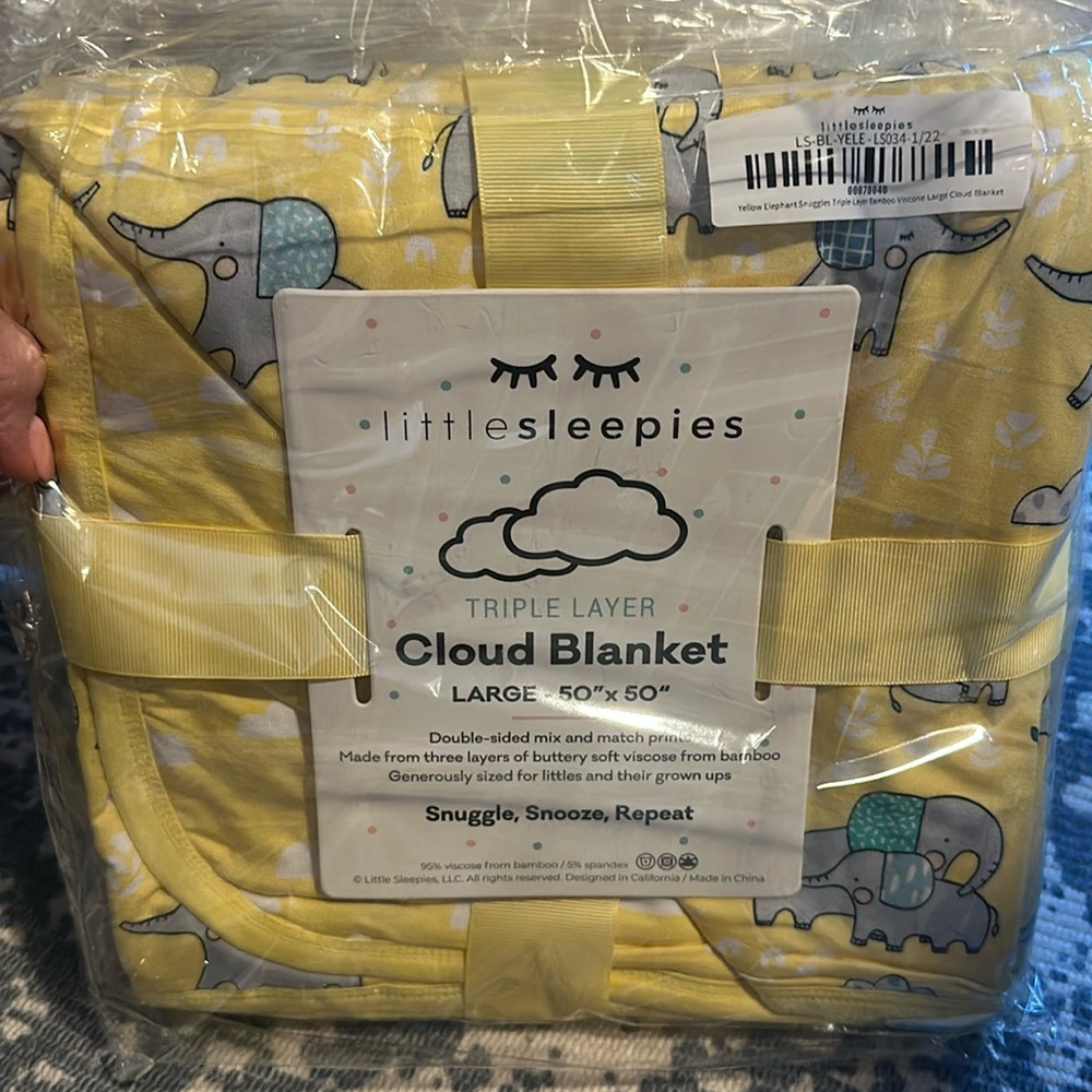 Little Sleepies Yellow Elephant Cloud Blanket - Picture 2 of 2